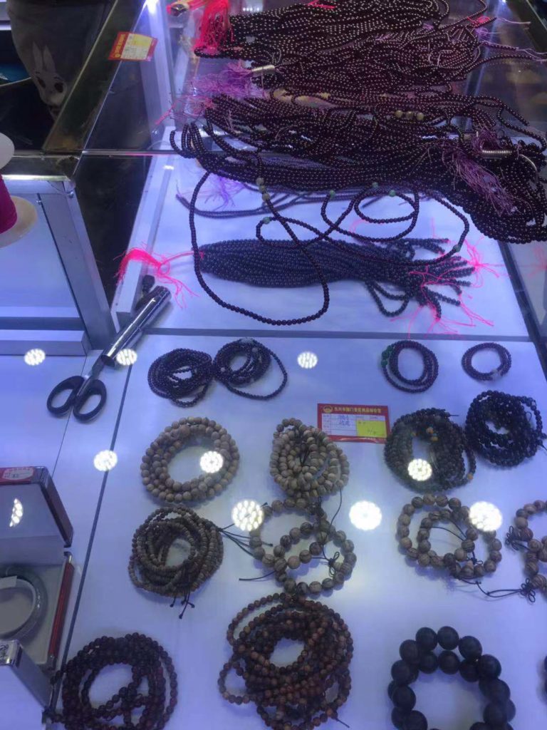 Agarwood Accessories at China-Vietnam Boarder