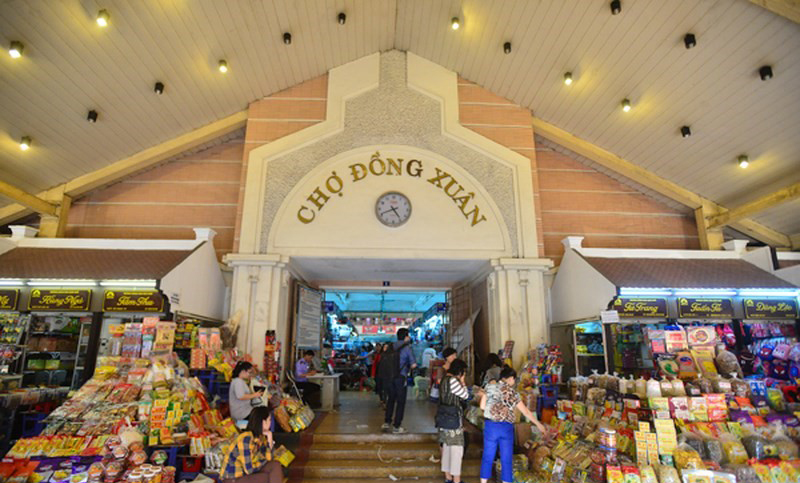 Dong Xuan Market in Hanoi