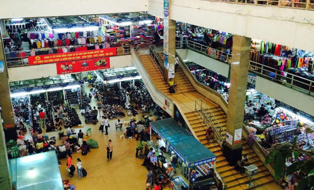 Inside Hanoi's Largest Wholesale Market