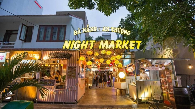 Da Nang Night Markets