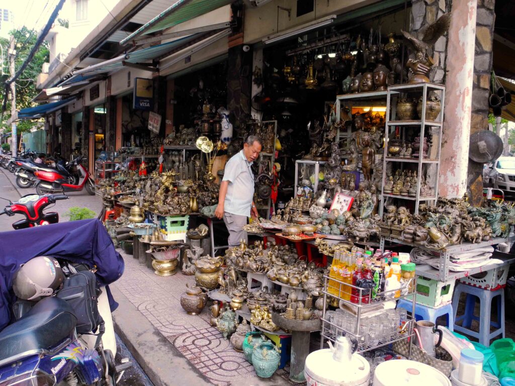 Le Cong Kieu Antique Street